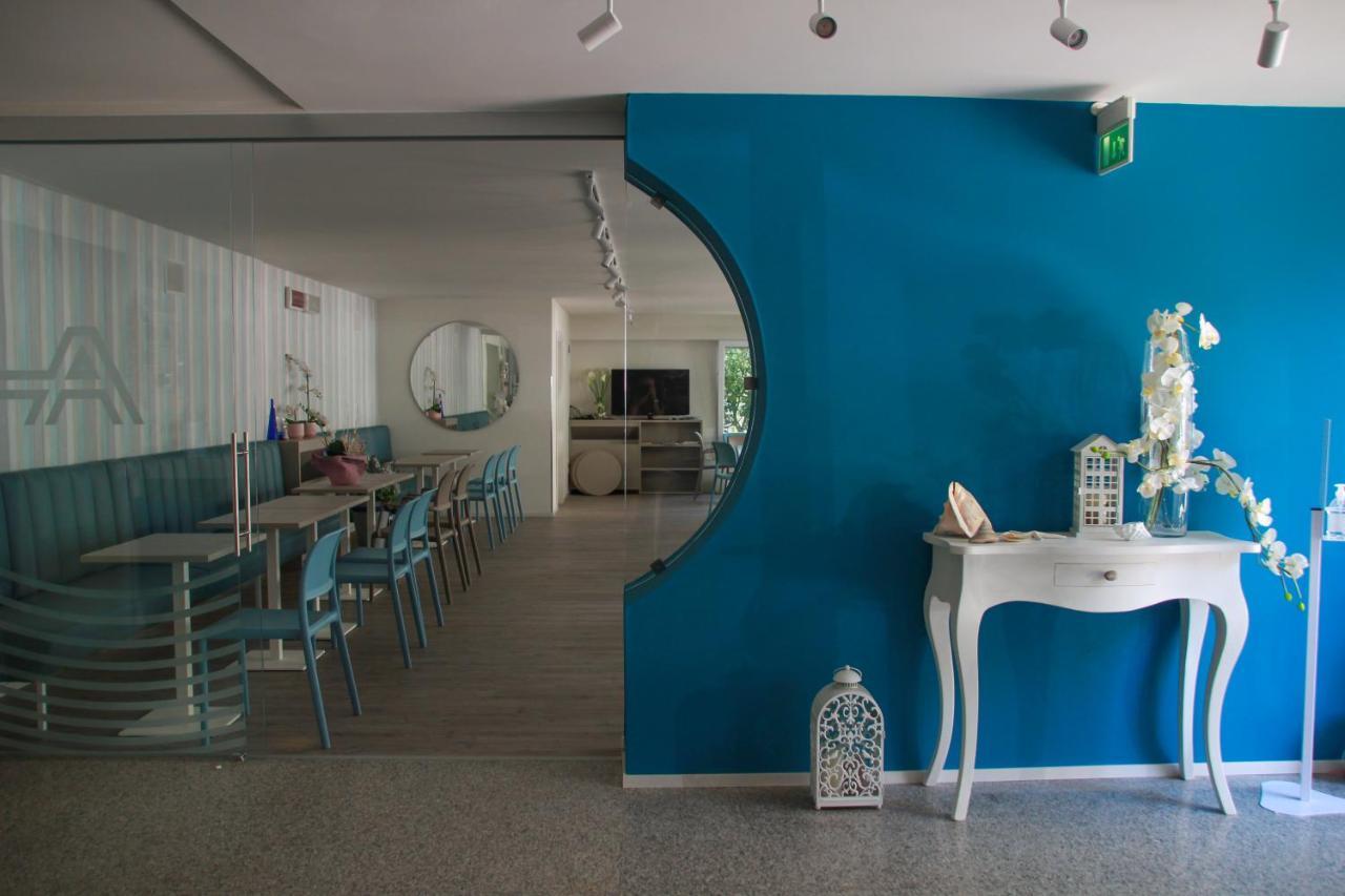 Hotel Adria ベラーリア・イジェア・マリーナ エクステリア 写真